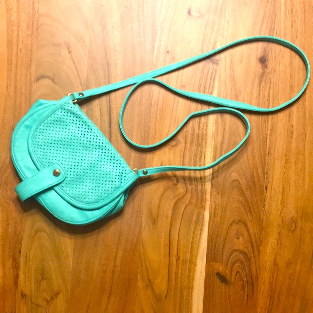 Roxy Satchel - Picture 1 of 3